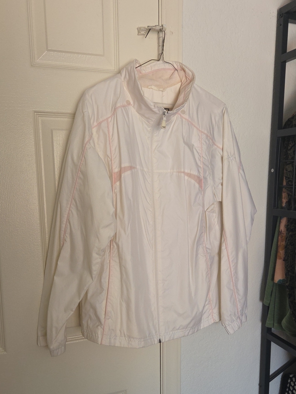 Weather Tamer Lightweight White & Pink Jacket. Large
